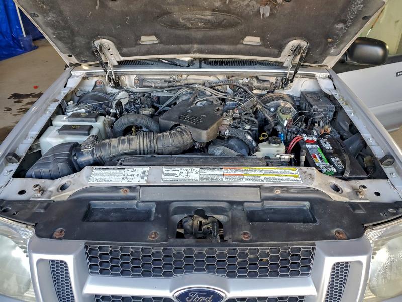 Photo 11 from auction – 2001 FORD EXPLORER S with VIN 1FMZU77E31UB45383