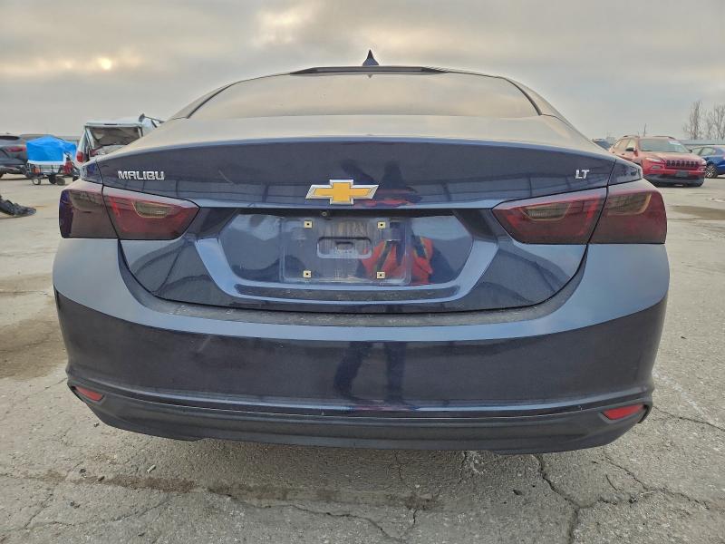 Photo 6 from auction – 2018 CHEVROLET MALIBU LT with VIN 1G1ZD5ST9JF185284