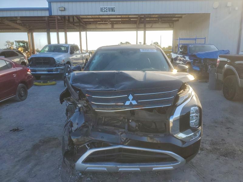 Photo 5 from auction – 2024 MITSUBISHI OUTLANDER with VIN JA4J3VA80RZ039915