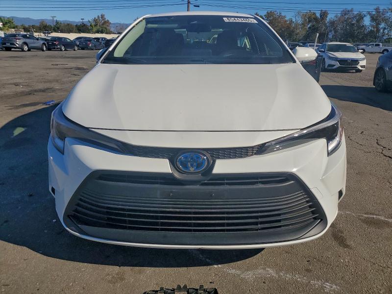 Photo 5 from auction – 2025 TOYOTA COROLLA LE with VIN JTDBCMFE3SJ044582