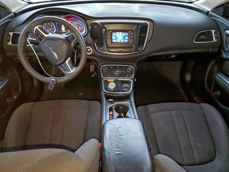 Photo 8 from auction – 2015 CHRYSLER 200 LIMITE with VIN 1C3CCCAB0FN727869