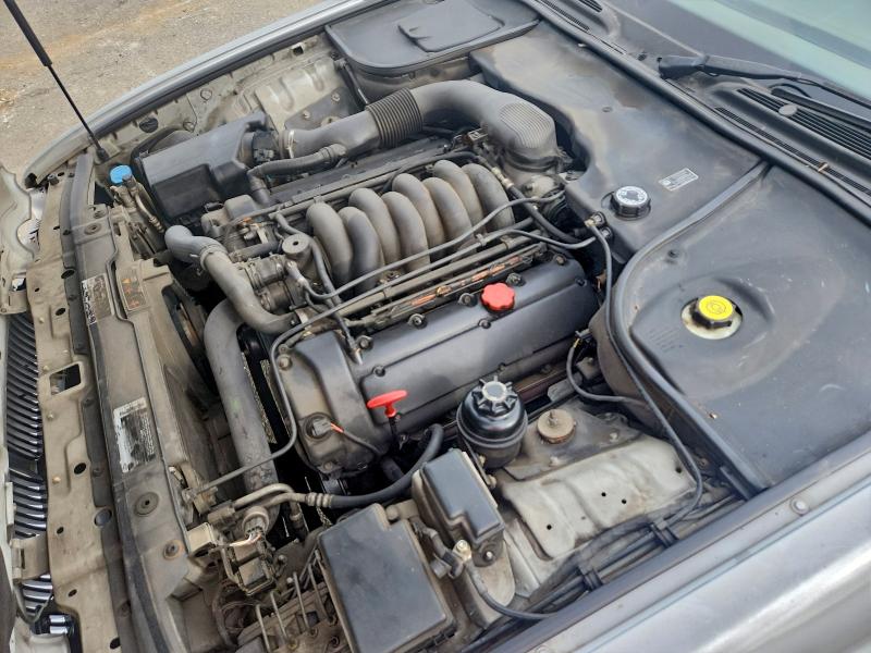 Photo 11 from auction – 2000 JAGUAR XJ8 with VIN SAJDA14C5YLF02624