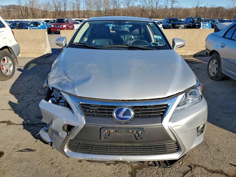 Photo 5 from auction – 2014 LEXUS CT 200 with VIN JTHKD5BHXE2202805