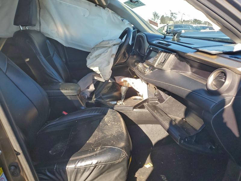 Photo 7 from auction – 2014 TOYOTA RAV4 XLE with VIN 2T3RFREV4EW155877