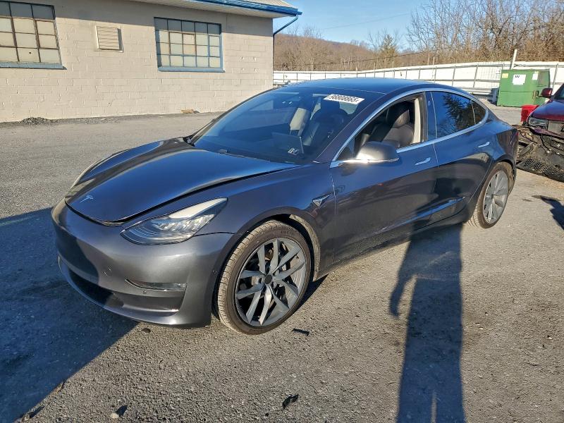 TESLA MODEL 3 2018 with VIN 5YJ3E1EA5JF024108 - Photo from auction