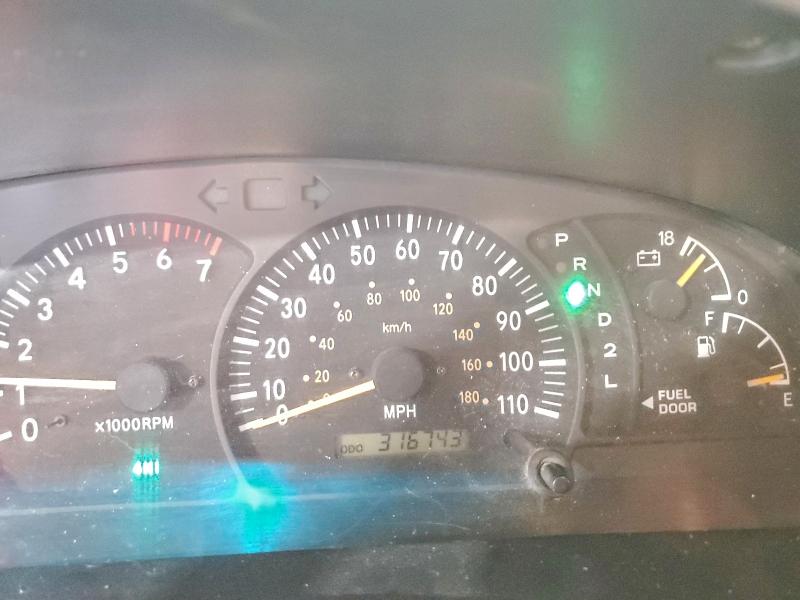 Photo 9 from auction – 2002 TOYOTA TUNDRA ACC with VIN 5TBBT48112S231809