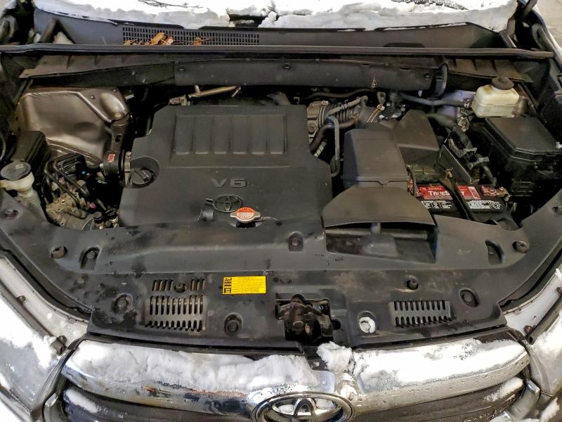 Photo 12 from auction – 2015 TOYOTA HIGHLANDER with VIN 5TDBKRFHXFS222670