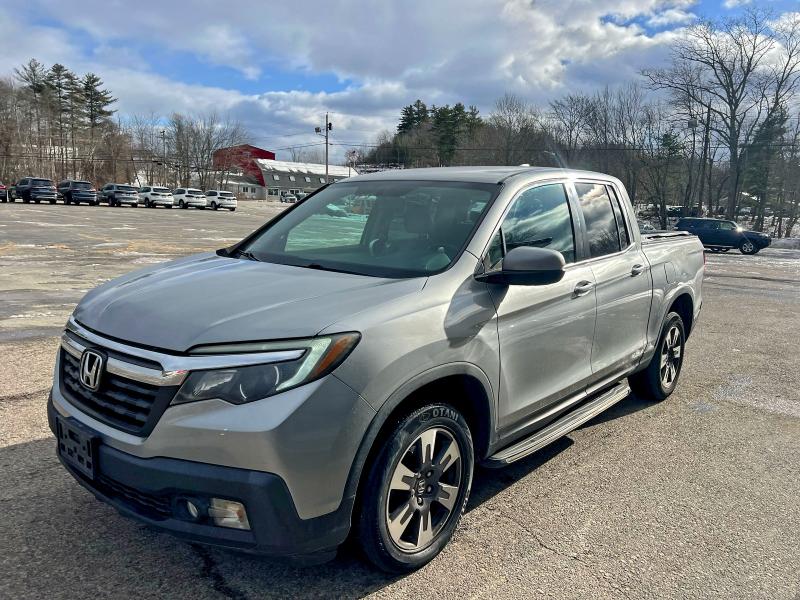 Photo 2 from auction – 2017 HONDA RIDGELINE with VIN 5FPYK3F69HB001811