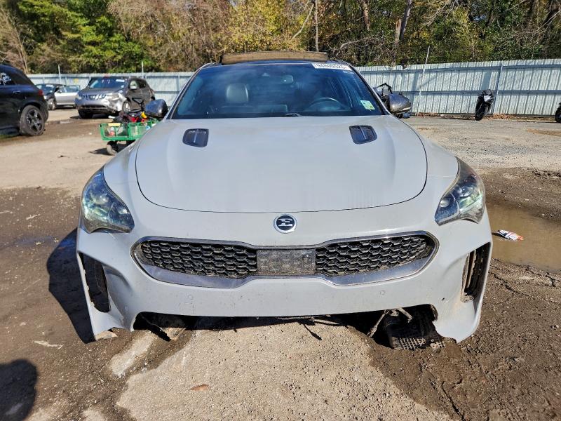 Photo 5 from auction – 2019 KIA STINGER with VIN KNAE55LC0K6051831