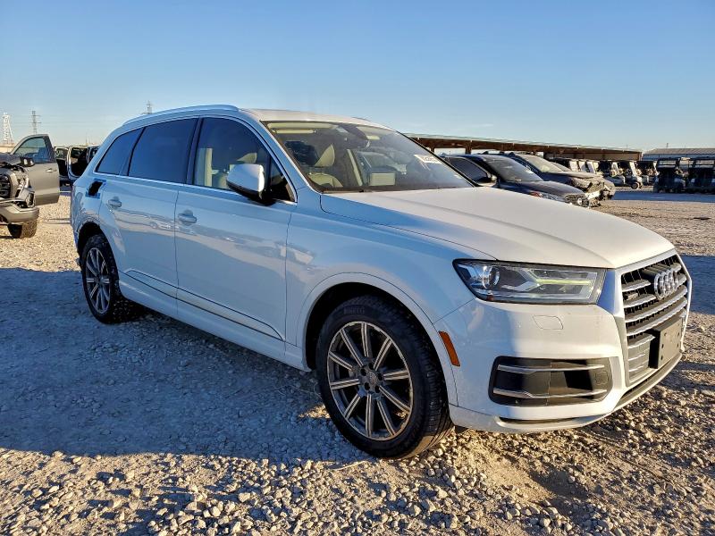Photo 4 from auction – 2018 AUDI Q7 PREMIUM with VIN WA1LHAF76JD001657