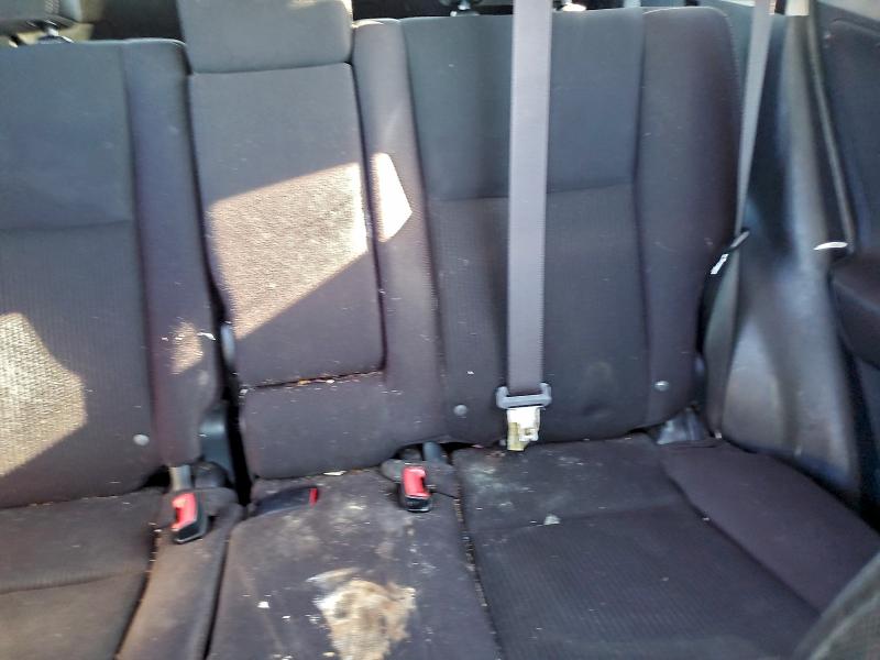 Photo 10 from auction – 2015 TOYOTA RAV4 XLE with VIN JTMRFREV0FJ032576