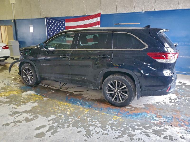Photo 2 from auction – 2017 TOYOTA HIGHLANDER with VIN 5TDJZRFH3HS388328