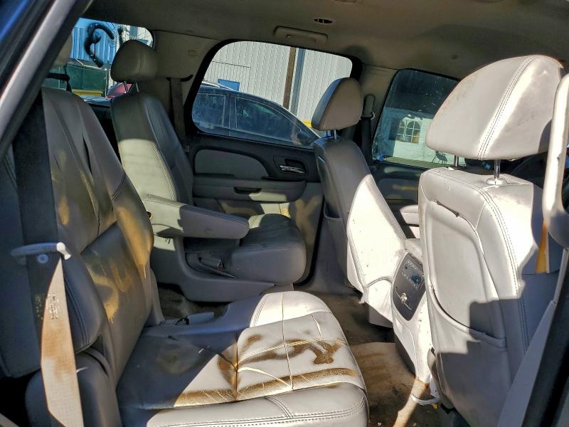 Photo 11 from auction – 2007 CHEVROLET TAHOE K150 with VIN 1GNFK13077J129564