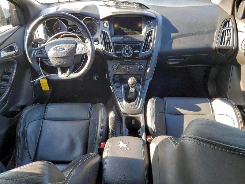 Photo 8 from auction – 2018 FORD FOCUS with VIN 1FADP3L90JL274412