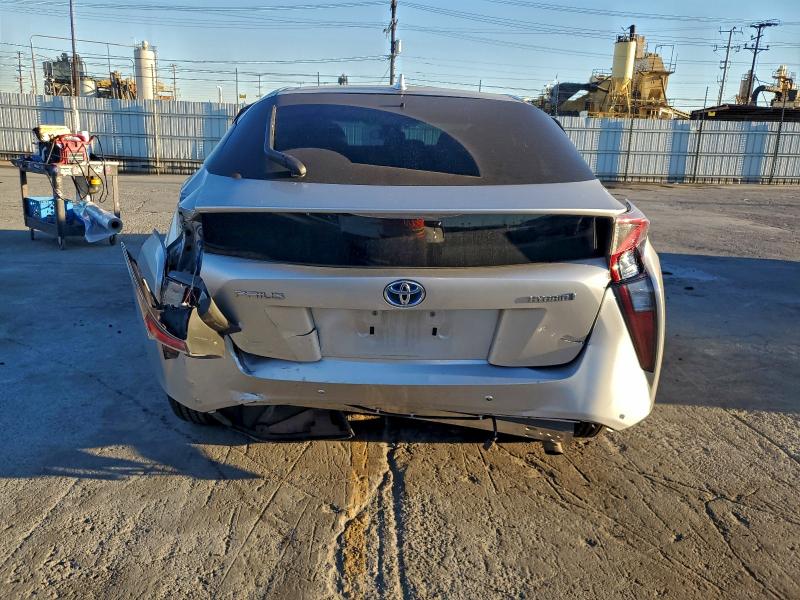 Photo 6 from auction – 2017 TOYOTA PRIUS with VIN JTDKARFU9H3542826