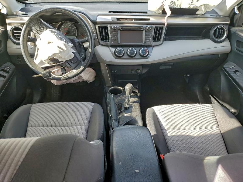 Photo 8 from auction – 2015 TOYOTA RAV4 LE with VIN JTMZFREV5FJ051432