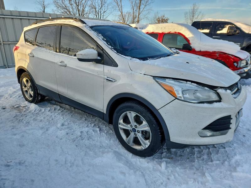 Photo 4 from auction – 2016 FORD ESCAPE with VIN 1FMCU0G96GUB35617