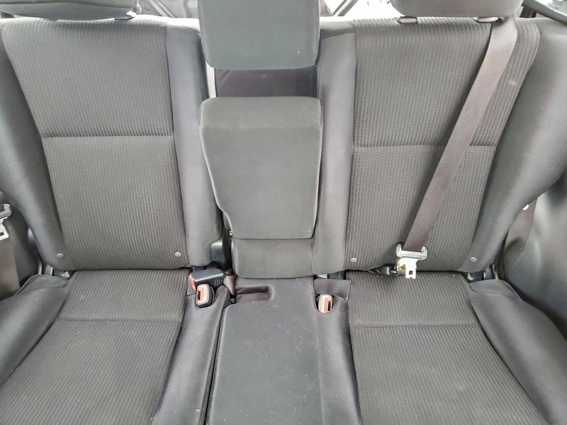 Photo 10 from auction – 2015 TOYOTA RAV4 LE with VIN JTMBFREV4FD100426