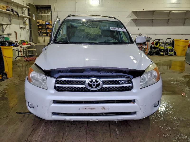 Photo 5 from auction – 2007 TOYOTA RAV4 LIMIT with VIN JTMBK31V875023795