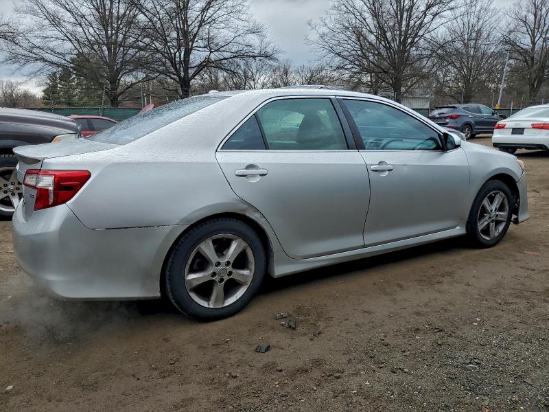 Foto 3 de la subasta – 2012 TOYOTA CAMRY BASE con VIN 4T1BF1FK7CU130520