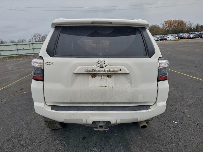 Photo 6 from auction – 2016 TOYOTA 4RUNNER SR with VIN JTEBU5JR9G5317906