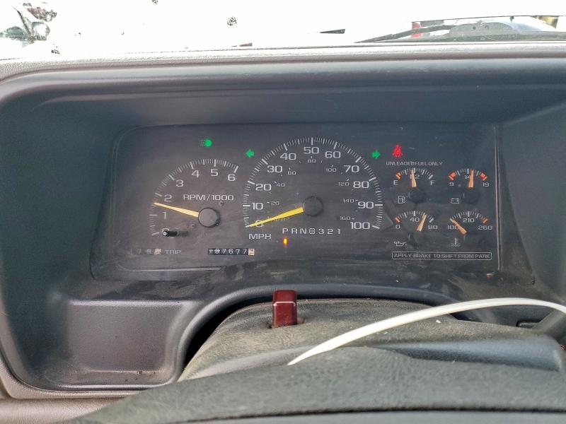 Photo 9 from auction – 1997 CHEVROLET GMT-400 C1 with VIN 1GCEC19R0VE169594