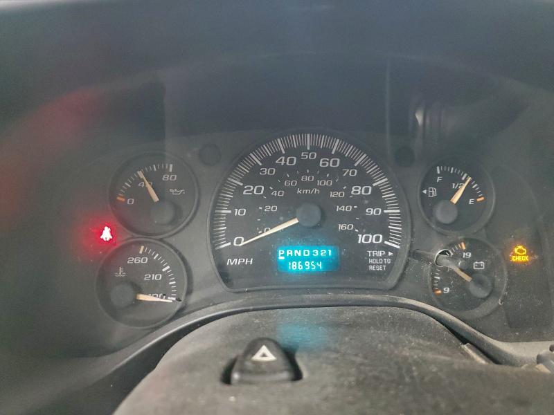 Photo 9 from auction – 2003 CHEVROLET EXPRESS G1 with VIN 1GNFG15T131106493