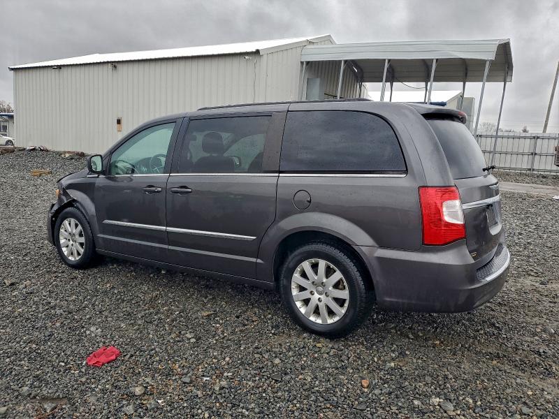 Photo 2 from auction – 2016 CHRYSLER TOWN & COU with VIN 2C4RC1BG1GR229883