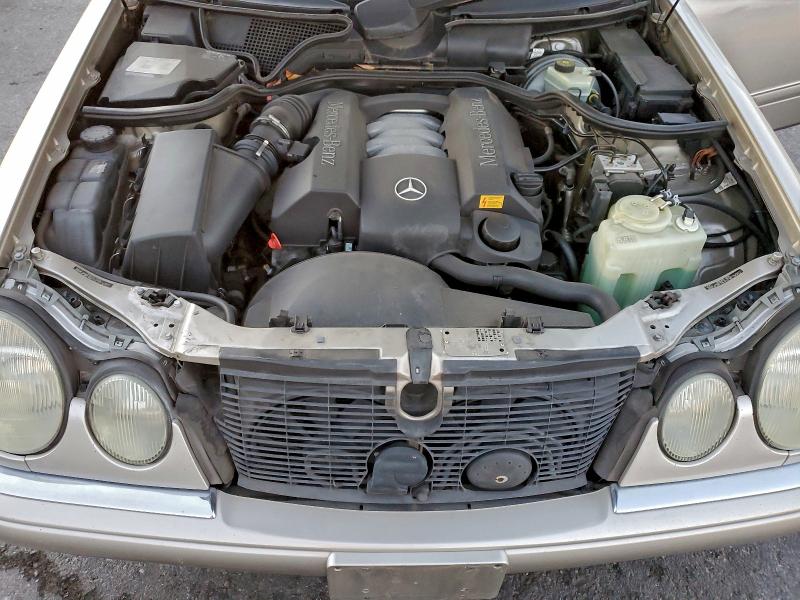 Photo 11 from auction – 1998 MERCEDES-BENZ E with VIN WDBJF65F1WA612700