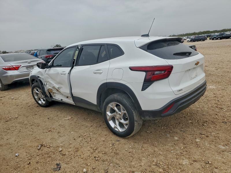 Photo 2 from auction – 2024 CHEVROLET TRAX LS with VIN KL77LFE22RC101794