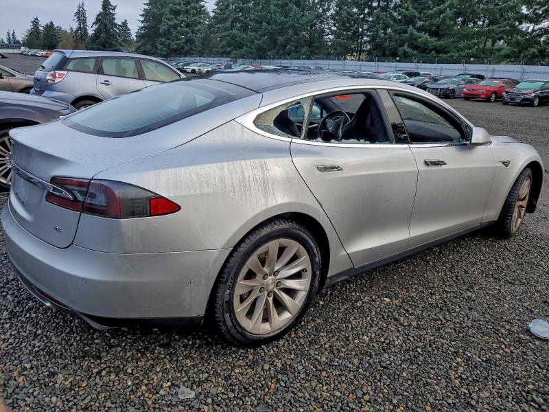 Photo 3 from auction – 2016 TESLA MODEL S with VIN 5YJSA1E16GF126713