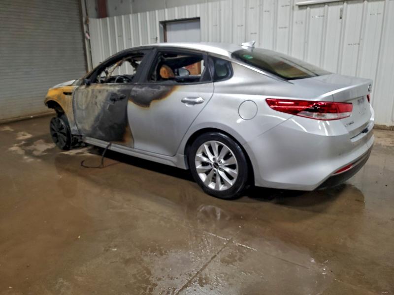 Photo 2 from auction – 2018 KIA OPTIMA with VIN 5XXGT4L37JG269373