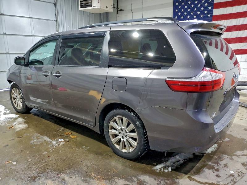 Photo 2 from auction – 2016 TOYOTA SIENNA XLE with VIN 5TDDK3DC7GS133038