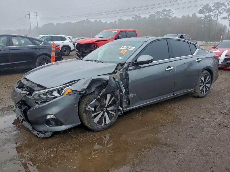 NISSAN ALTIMA 2019 z numerem VIN 1N4BL4EV7KC167958 - Zdjęcie z aukcji