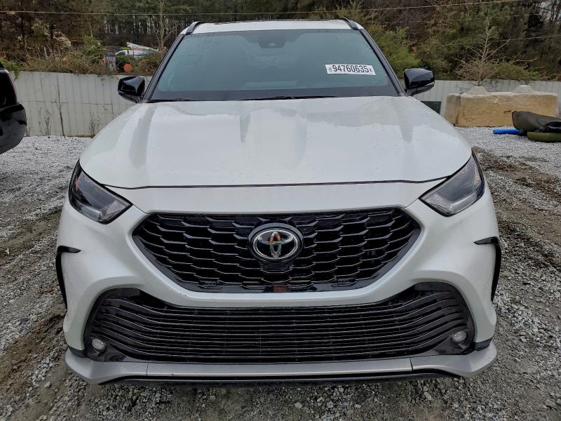 Photo 5 from auction – 2023 TOYOTA HIGHLANDER with VIN 5TDKDRAH6PS022789
