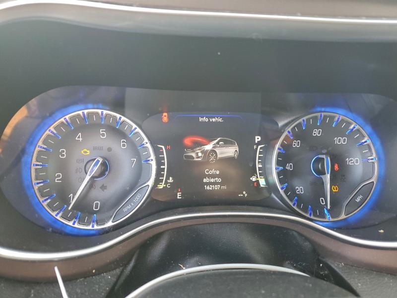 Photo 9 from auction – 2017 CHRYSLER PACIFICA with VIN 2C4RC1EGXHR653009