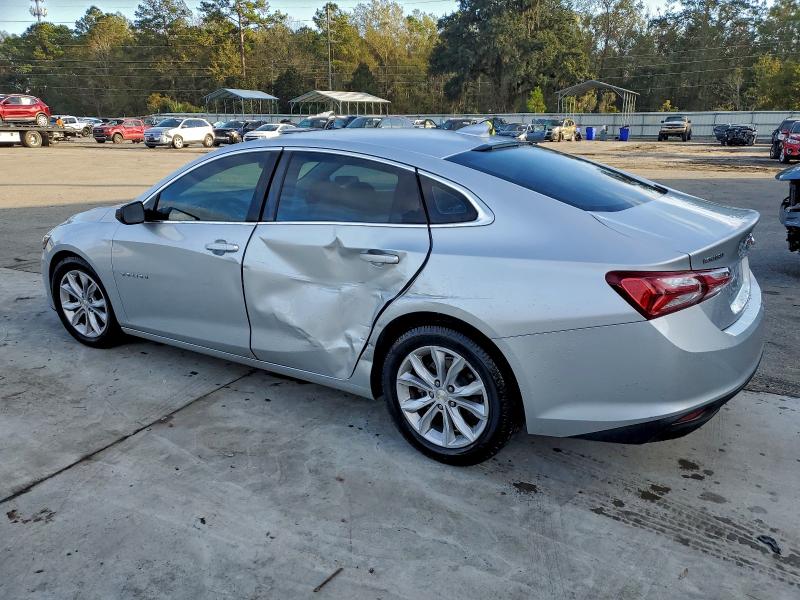 Photo 2 from auction – 2020 CHEVROLET MALIBU LT with VIN 1G1ZD5ST0LF090924