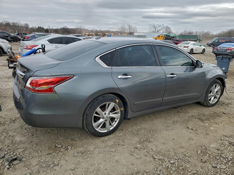 Photo 3 from auction – 2015 NISSAN ALTIMA 2.5 with VIN 1N4AL3AP0FN865464