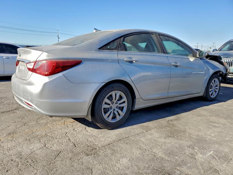 Photo 3 from auction – 2013 HYUNDAI SONATA GLS with VIN 5NPEB4AC1DH583798