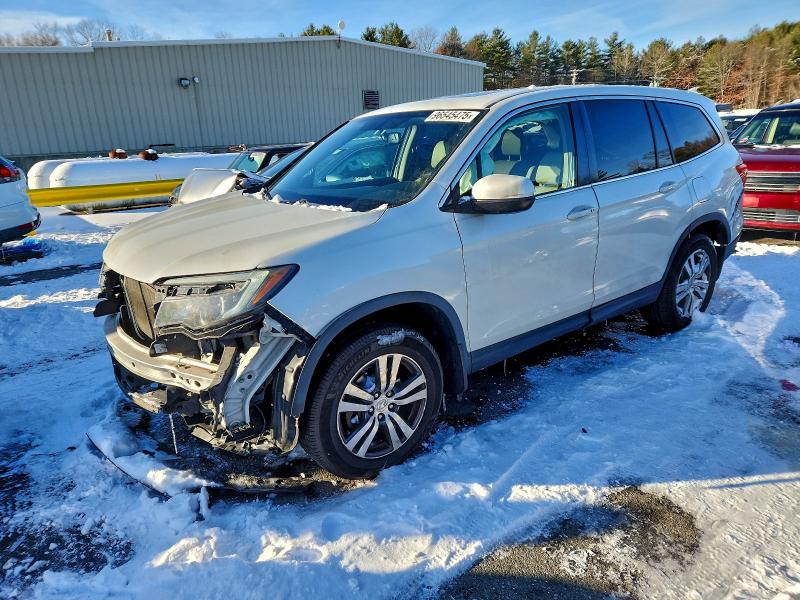 HONDA PILOT EXL 2017 with VIN 5FNYF5H52HB024490 - Photo from auction