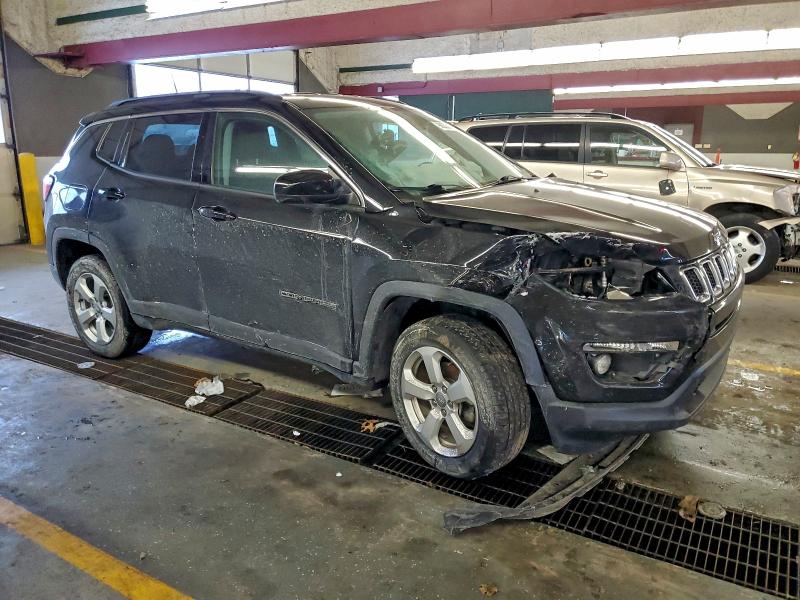 Photo 4 from auction – 2018 JEEP COMPASS LA with VIN 3C4NJDBB9JT373289