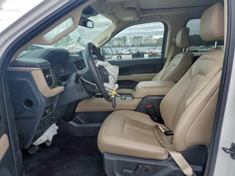 Photo 7 from auction – 2023 FORD EXPEDITION with VIN 1FMJU2A89PEA55032