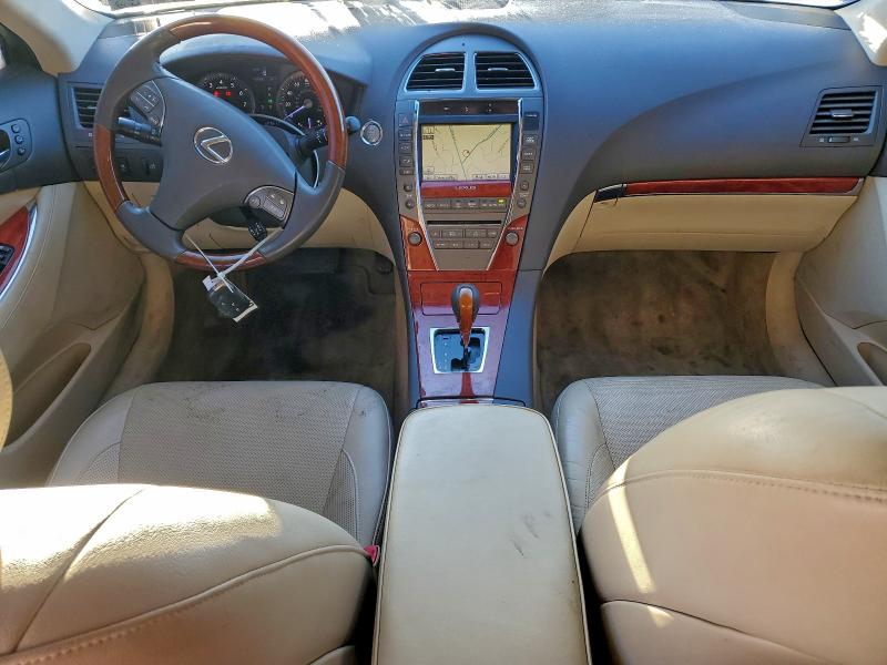 Photo 8 from auction – 2011 LEXUS ES 350 with VIN JTHBK1EG1B2469537