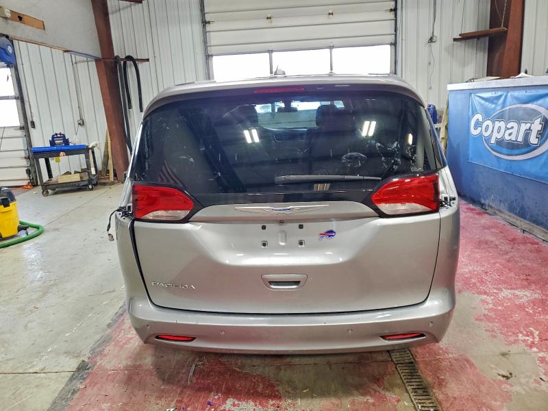 Photo 6 from auction – 2018 CHRYSLER PACIFICA L with VIN 2C4RC1CG6JR133284