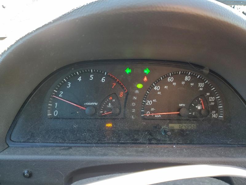 Photo 9 from auction – 2002 TOYOTA CAMRY LE with VIN 4T1BE32K12U523304
