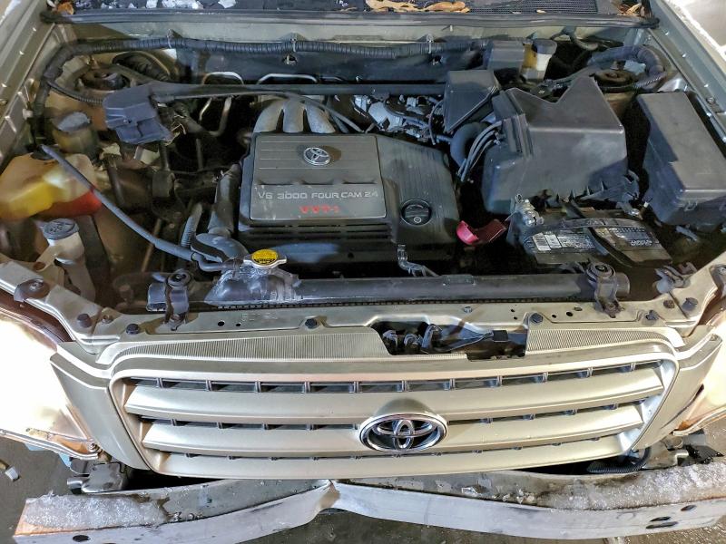 Photo 12 from auction – 2003 TOYOTA HIGHLANDER with VIN JTEHF21A230155699