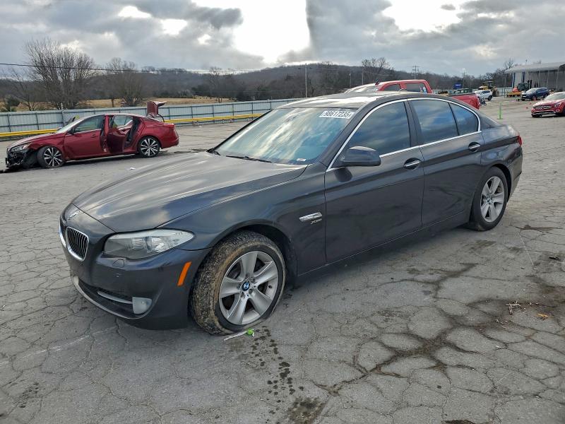 BMW 528 XI 2012 with VIN WBAXH5C56CDW10202 - Photo from auction