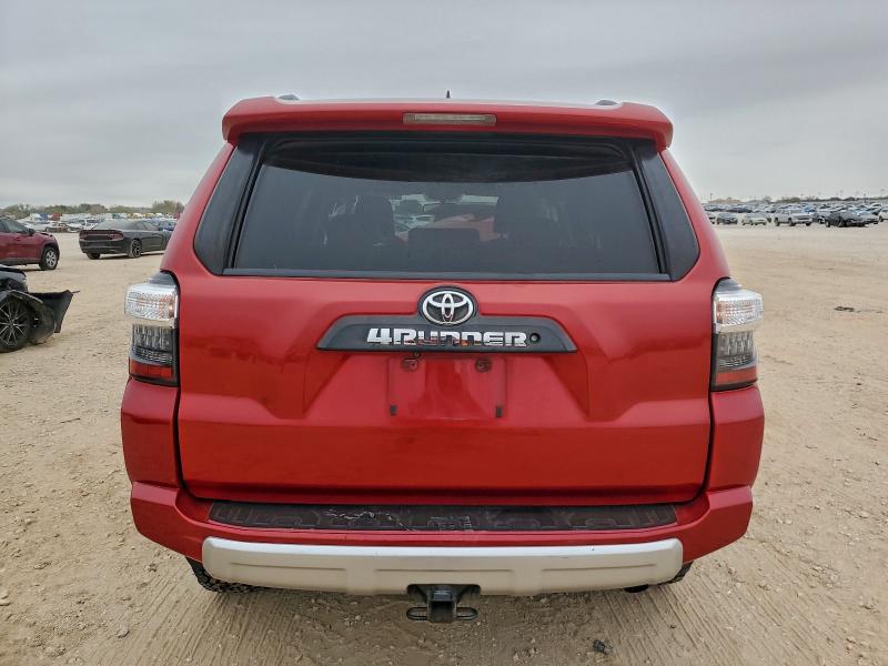 Photo 6 from auction – 2017 TOYOTA 4RUNNER SR with VIN JTEBU5JR3H5471397