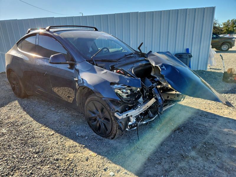 Photo 4 from auction – 2025 TESLA MODEL Y with VIN 7SAYGDEE8SA368375