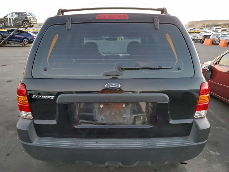 Photo 6 from auction – 2004 FORD ESCAPE XLS with VIN 1FMYU02124KA38848